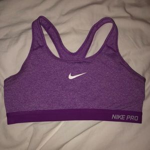 Sports bra